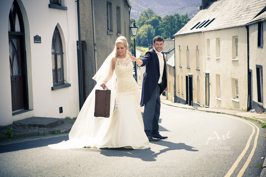 Read more about the article Matt & Alex – Wedding photography Glangrwyney Court