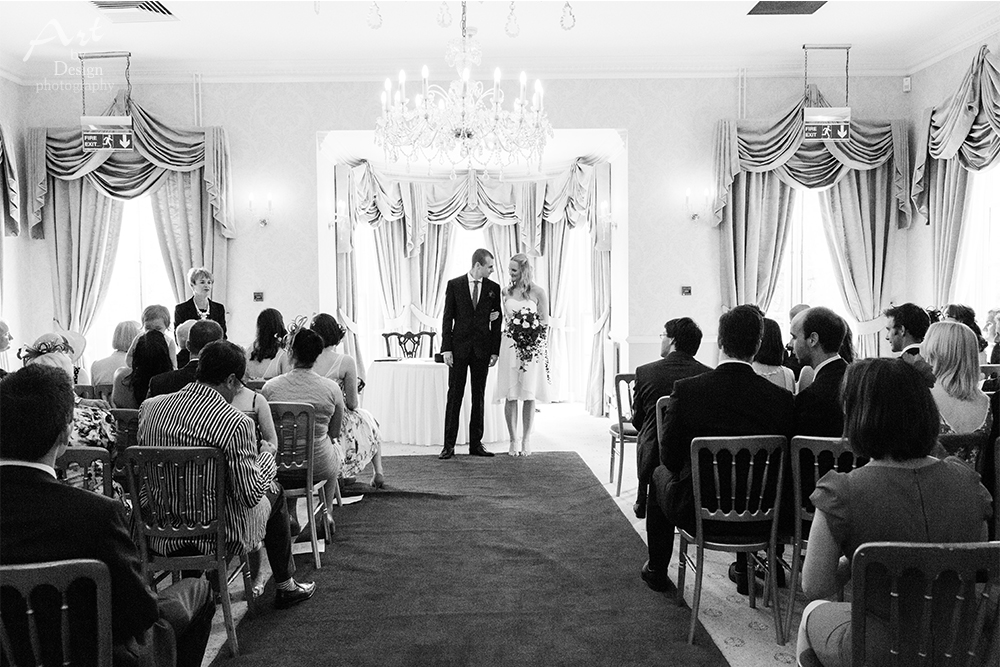 wedding photographer de courceys manor