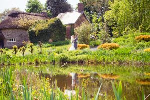 Read more about the article Delyth & Jason – Wedding Photographer Cottrell Park