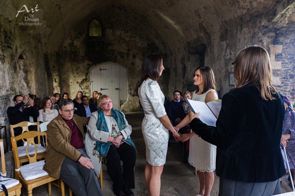 wedding photographer manorbier castle