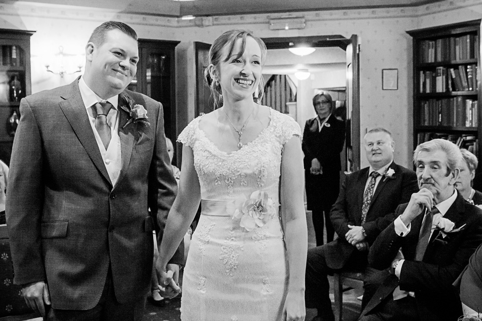 wedding photography wedding photography glen-yr-afon hotel