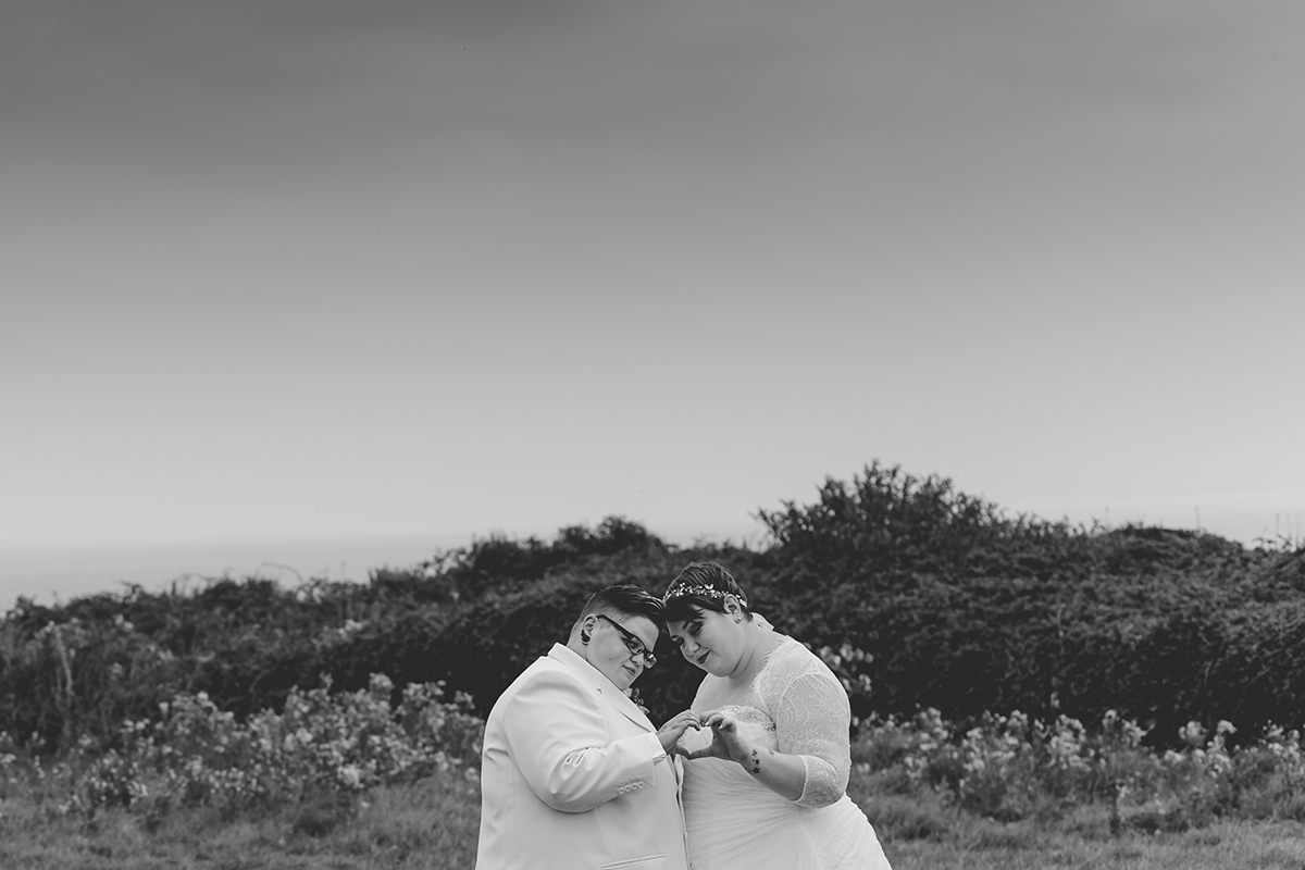 Read more about the article Same sex wedding Nash Point Lighthouse – Leo and Rachel