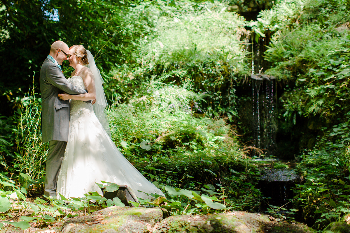 wedding photographer court colman manor