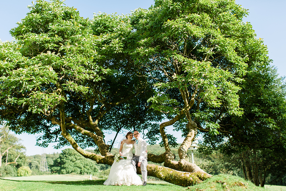 wedding photographer court colman manor