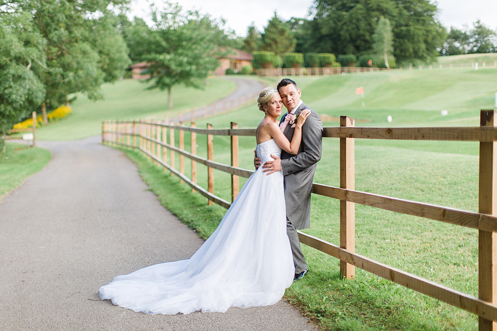 Read more about the article Wedding Photography Bryn Meadows ~ Chris & Emma