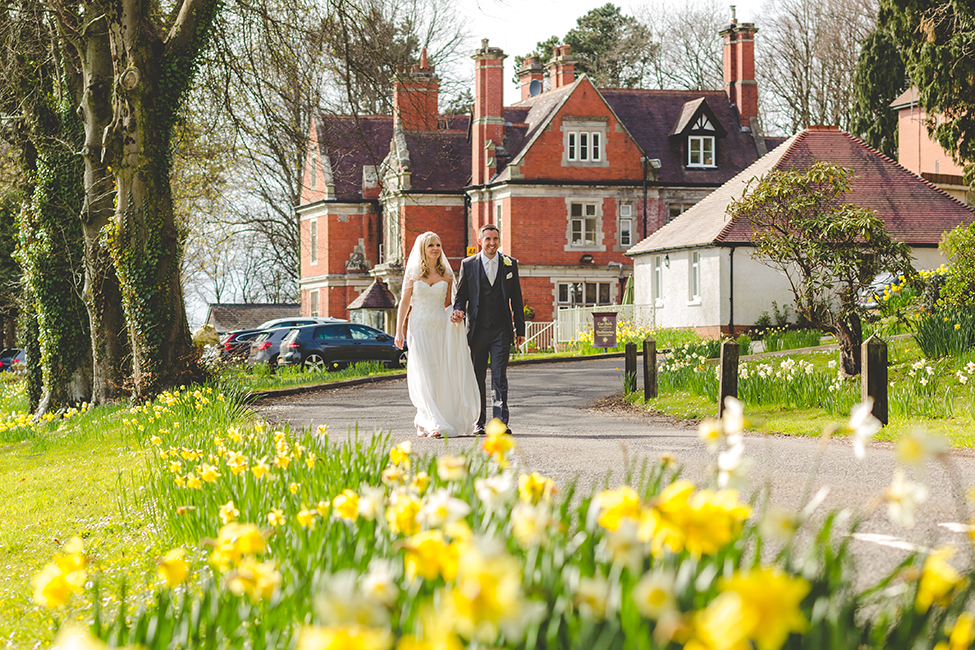 wedding photography coed-y-mwstwr hotel