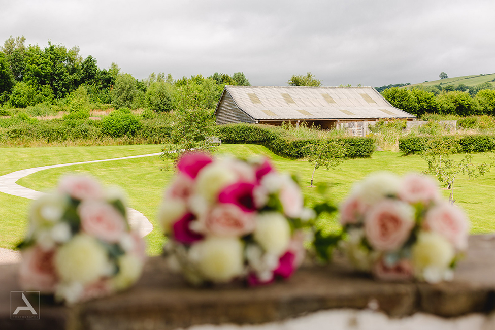 wedding photography barn at brynich