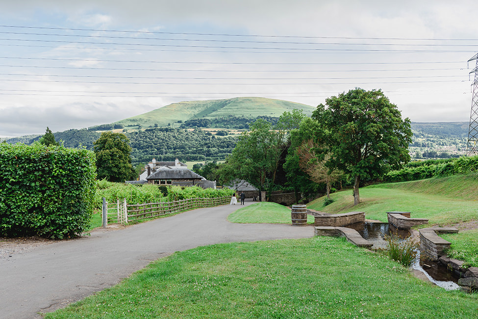 rustic welsh wedding | Vintage wedding photography