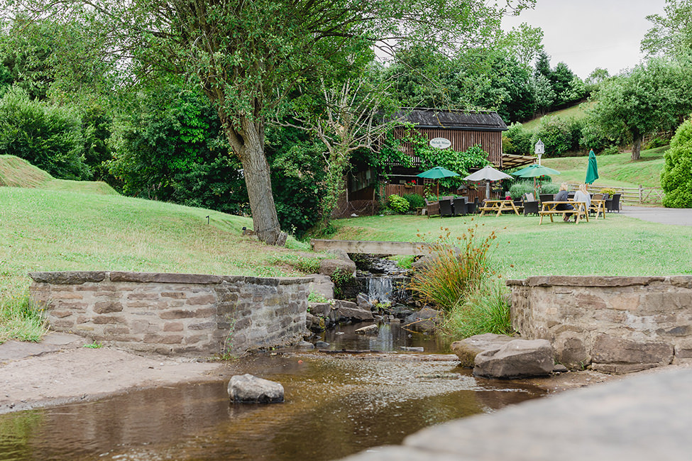 rustic welsh wedding | Vintage wedding photography