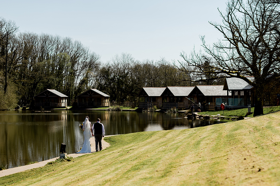 canada lodge wedding - Art by Design Photography