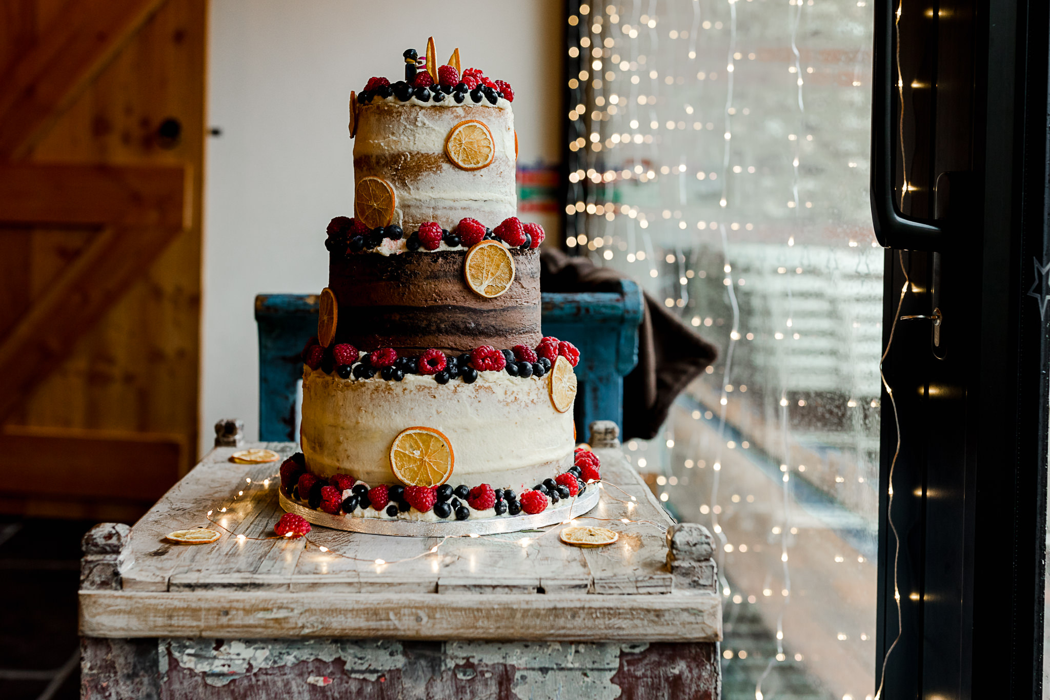 The Gathering Barn Wedding - Art by Design Photography - wedding cake