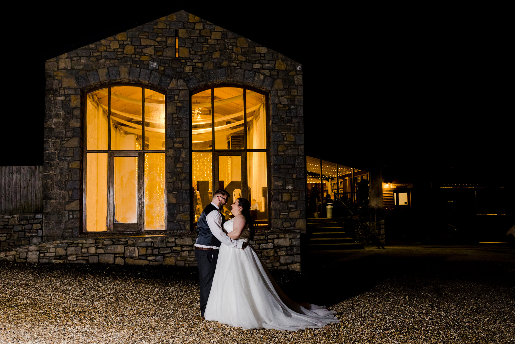 You are currently viewing Rosedew Farm Wedding Photography | Farm Wedding South Wales