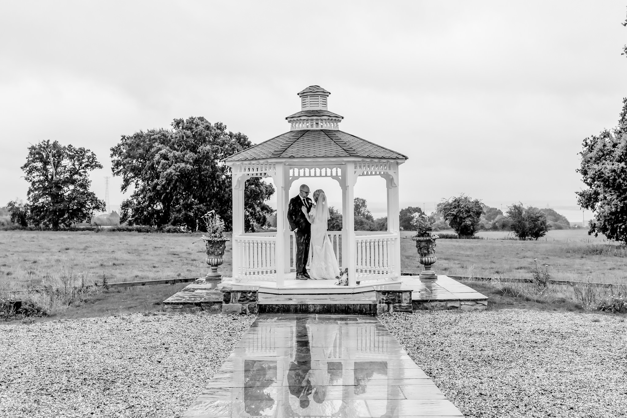St Tewdrics House Wedding in the rain | Art by Design Photography