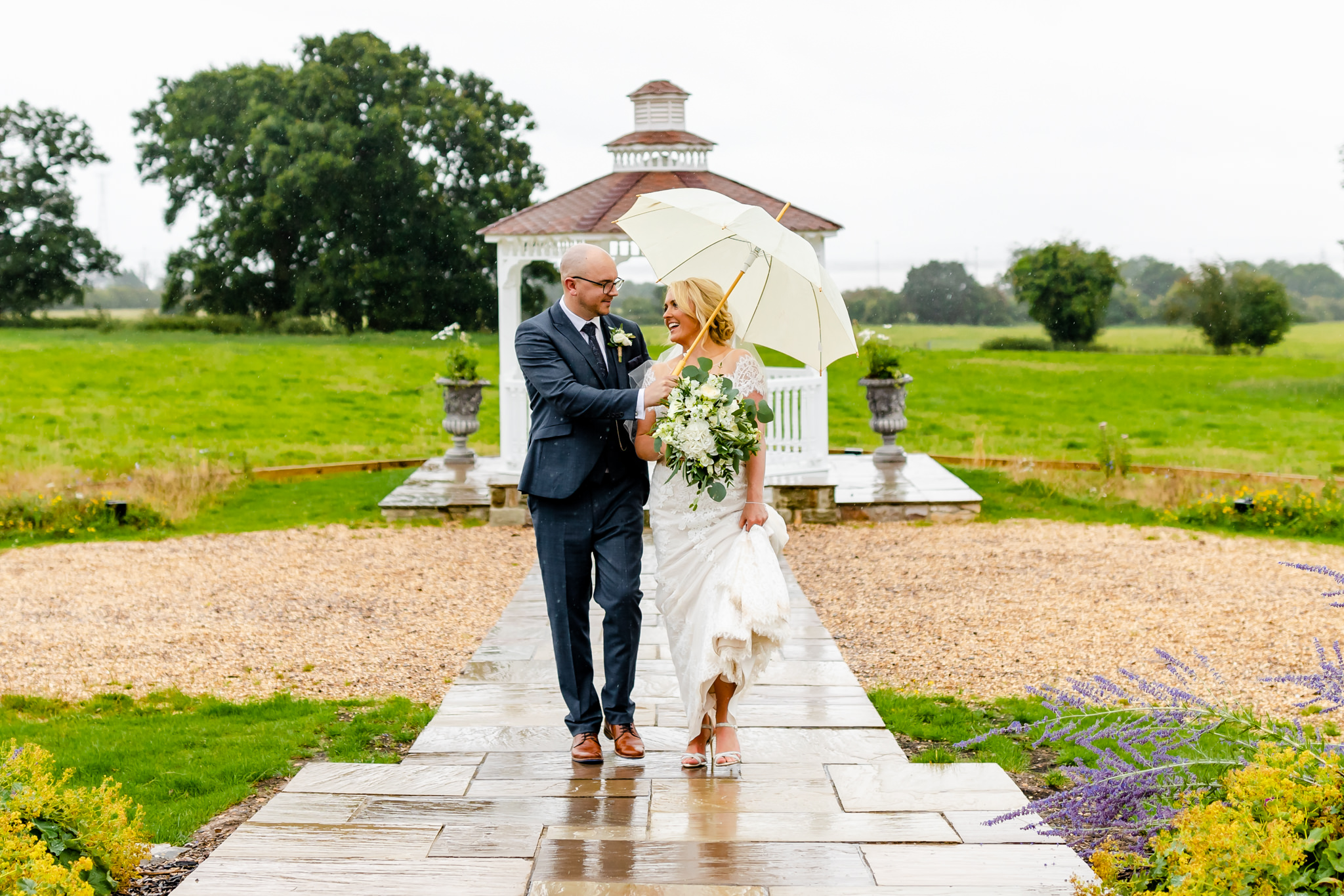 St Tewdrics House Wedding on a rainy day | Art by Design Photography