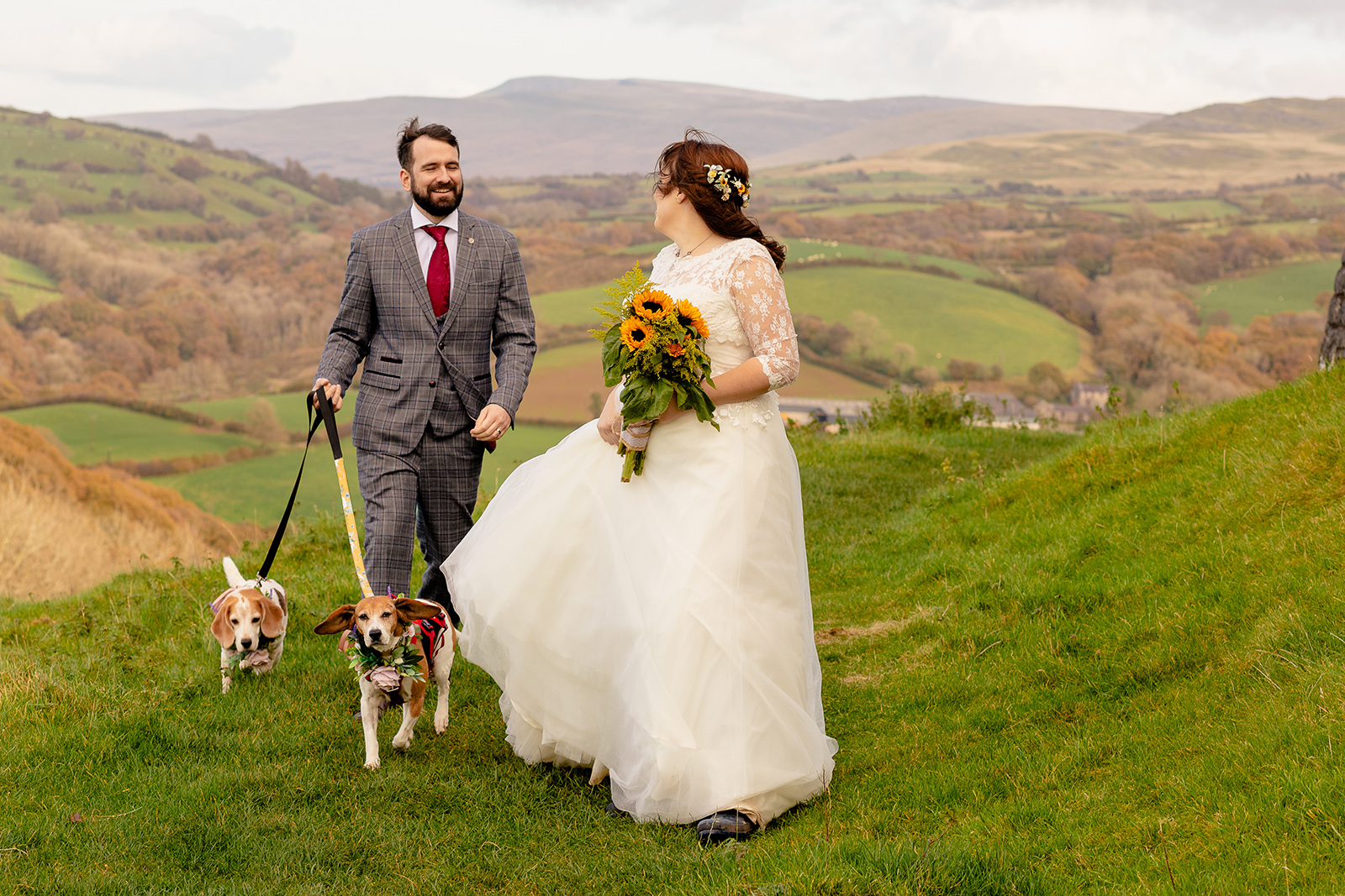 Carreg Cennen Castle and Farm wedding