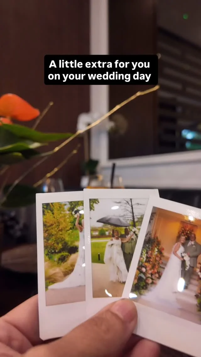 Insta prints - A little gift of beautiful instax prints on the day. The reaction - priceless 😍

#instax #instaprints #weddingprints #santffraedhouseweddings #fujifilm #miniprints