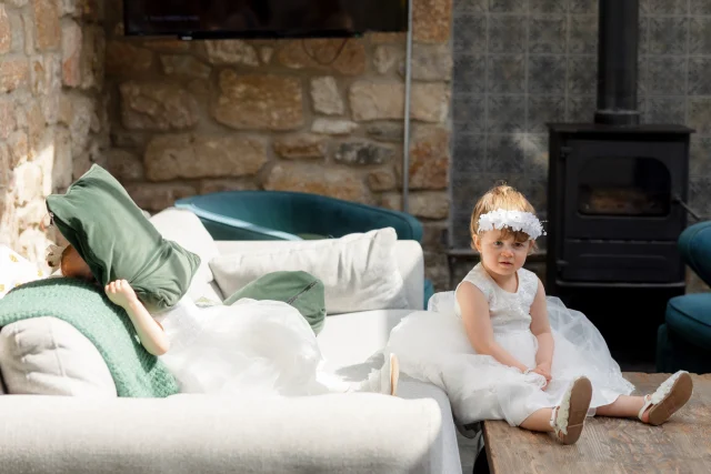 Proof that your not alone hating having your picture taken 😆

#candidweddingphotography #camerashyclub #weddingguestlife #weddinghumour #candidweddingmoments