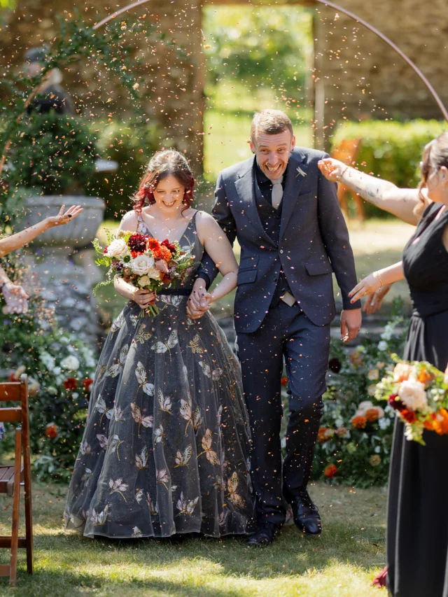 Pete & Zenyx 🖤

One of the sweetest couples who wanted to get married their way. From an intimate outdoor ceremony at Tall Johns House to a trip to Llangorse Lake. A perfect summer wedding in Wales and wow 😮 what a dress.

Venue: @talljohnswedding @talljohnshouse 
Photographer: Steve @artbydesignphotography 
Hair: @occasionhairbymandy 
Mua: @preened_bridal 
Dress: @pinkbutterflybrides 
Cake: @budscaferadyr 
Florist: @littlebloomingflorist 
Suit:  @slatermenswear 
Food: @pickledpumpkinuk 

#talljohnshousewedding #weddingphotographerbrecon #summerweddingwales #blackweddingdress #alternativewedding